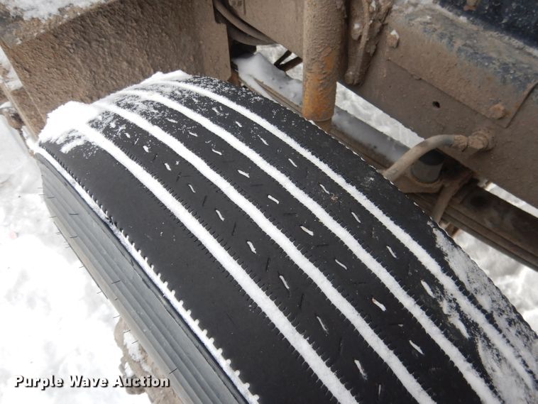 image for item FA9481 1994 Mack RD600  dump truck