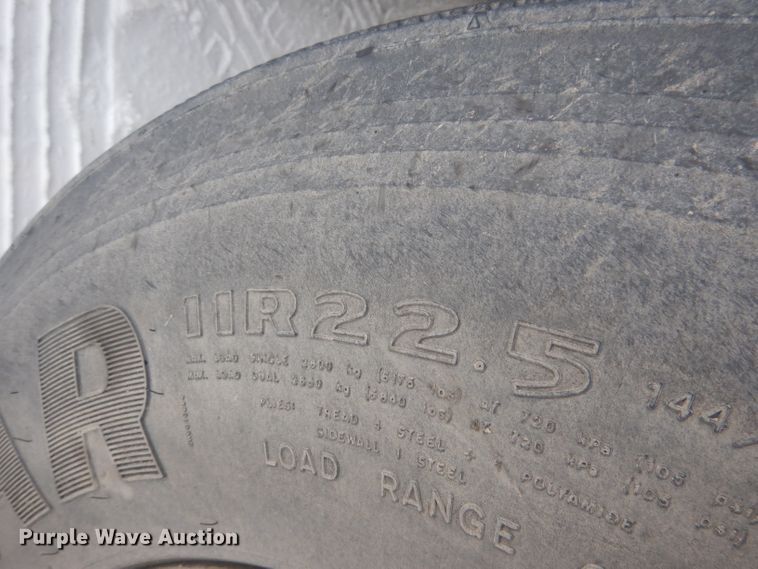 image for item FA9481 1994 Mack RD600  dump truck