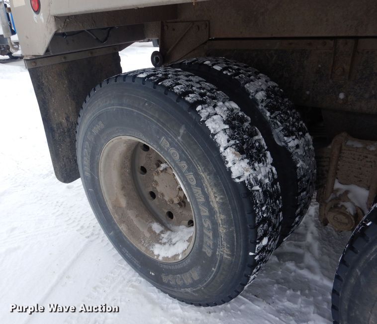 image for item FA9481 1994 Mack RD600  dump truck