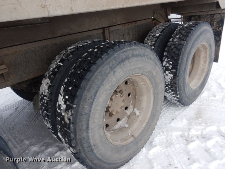 image for item FA9481 1994 Mack RD600  dump truck