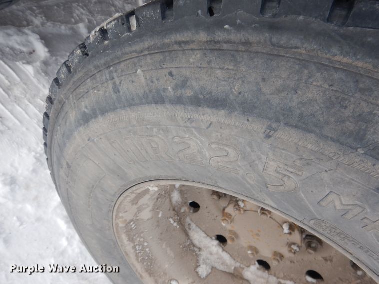 image for item FA9481 1994 Mack RD600  dump truck