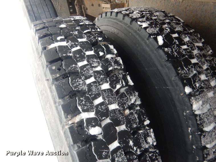 image for item FA9481 1994 Mack RD600  dump truck