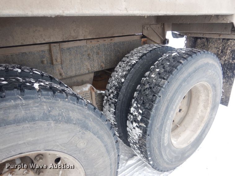 image for item FA9481 1994 Mack RD600  dump truck