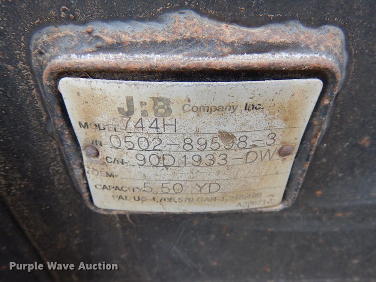 image for item GC9792 2002 John Deere 744H  wheel loader