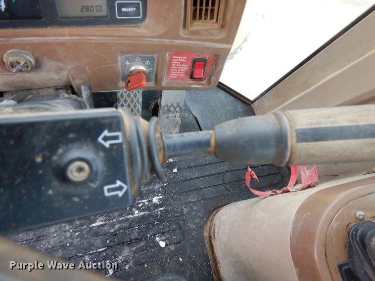 image for item GC9792 2002 John Deere 744H  wheel loader