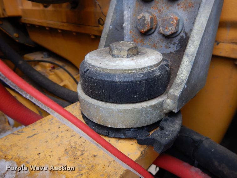 image for item GC9792 2002 John Deere 744H  wheel loader