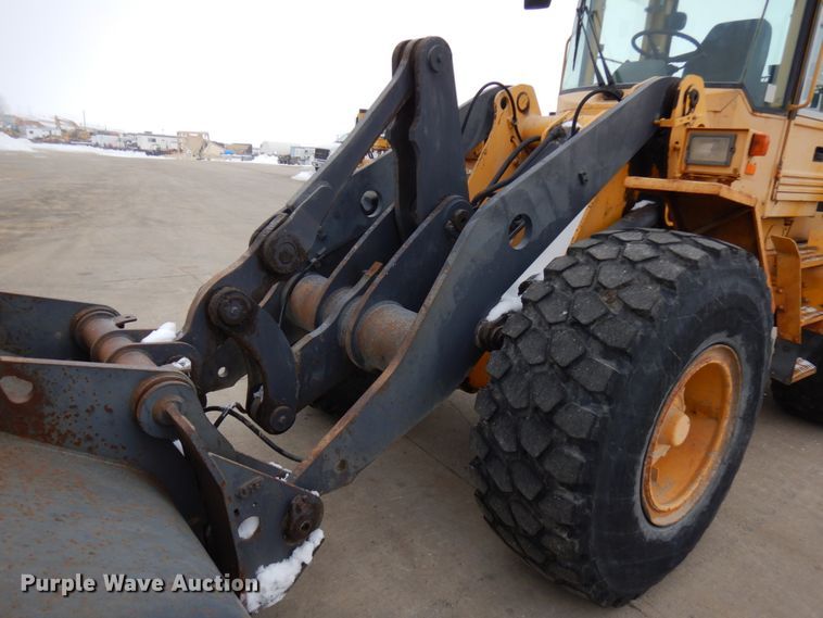 image for item GC9796 1997 Volvo L70C  wheel loader