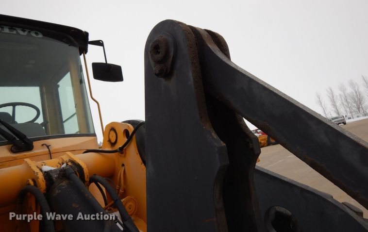 image for item GC9796 1997 Volvo L70C  wheel loader