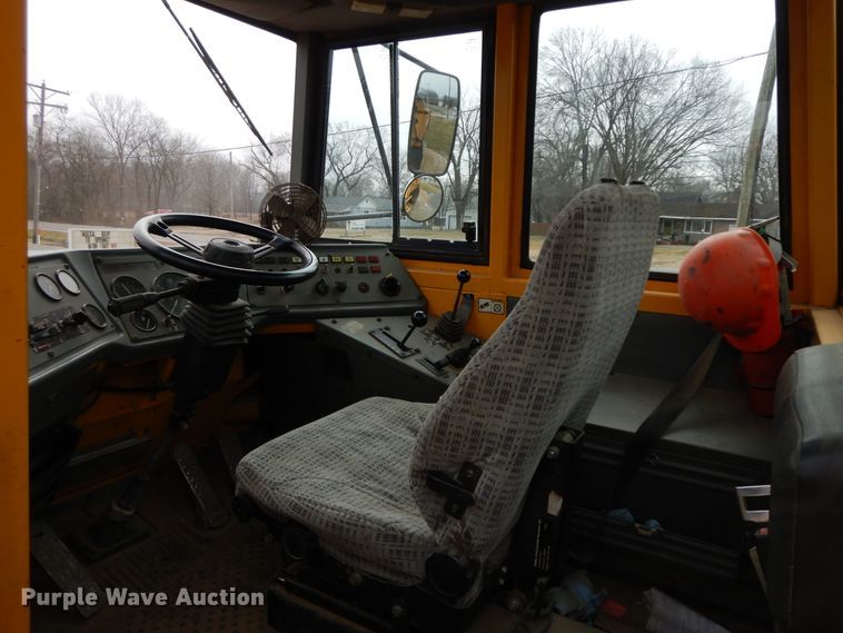 image for item GG9372 1997 Volvo A25C  haul truck