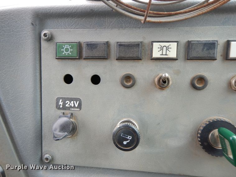 image for item GG9372 1997 Volvo A25C  haul truck