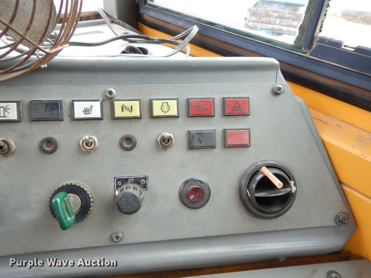 image for item GG9372 1997 Volvo A25C  haul truck