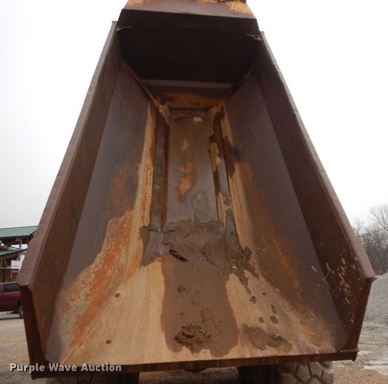 image for item GG9372 1997 Volvo A25C  haul truck