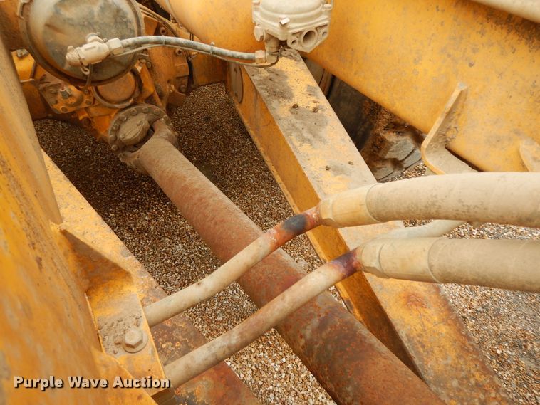 image for item GG9372 1997 Volvo A25C  haul truck