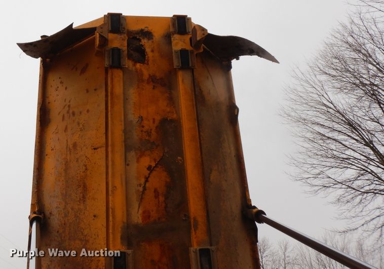 image for item GG9372 1997 Volvo A25C  haul truck