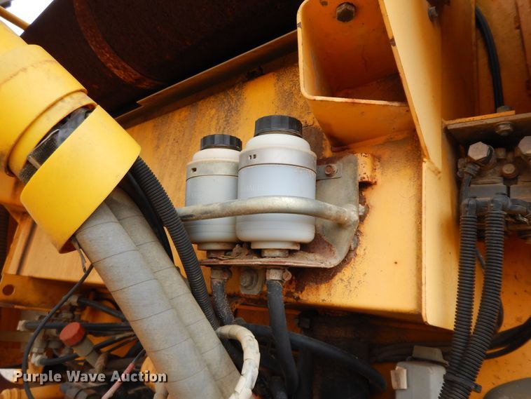 image for item GG9372 1997 Volvo A25C  haul truck