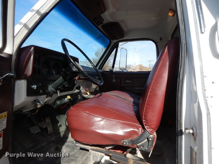 image for item GG9376 1990 Chevrolet C70  dump truck