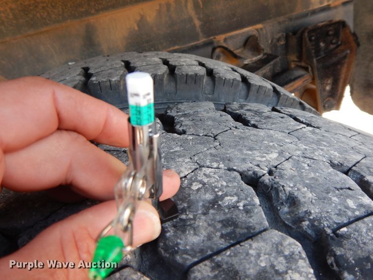 image for item GG9376 1990 Chevrolet C70  dump truck