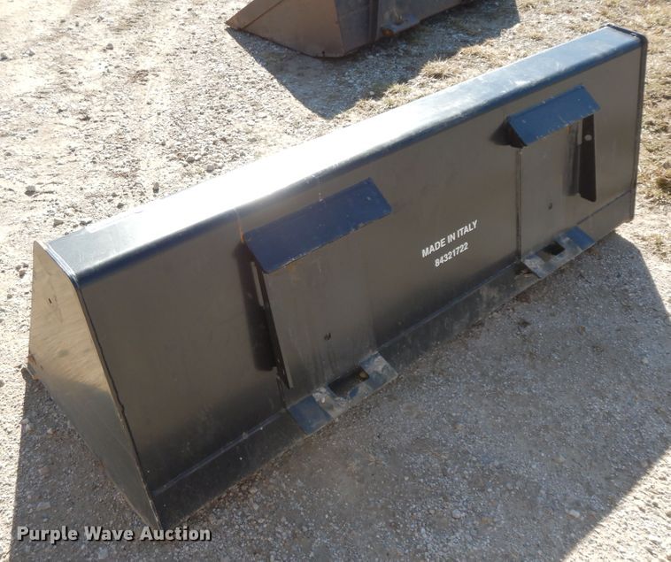 image for item GG9379 72"W skid steer bucket