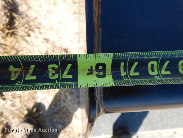 image for item GG9379 72"W skid steer bucket