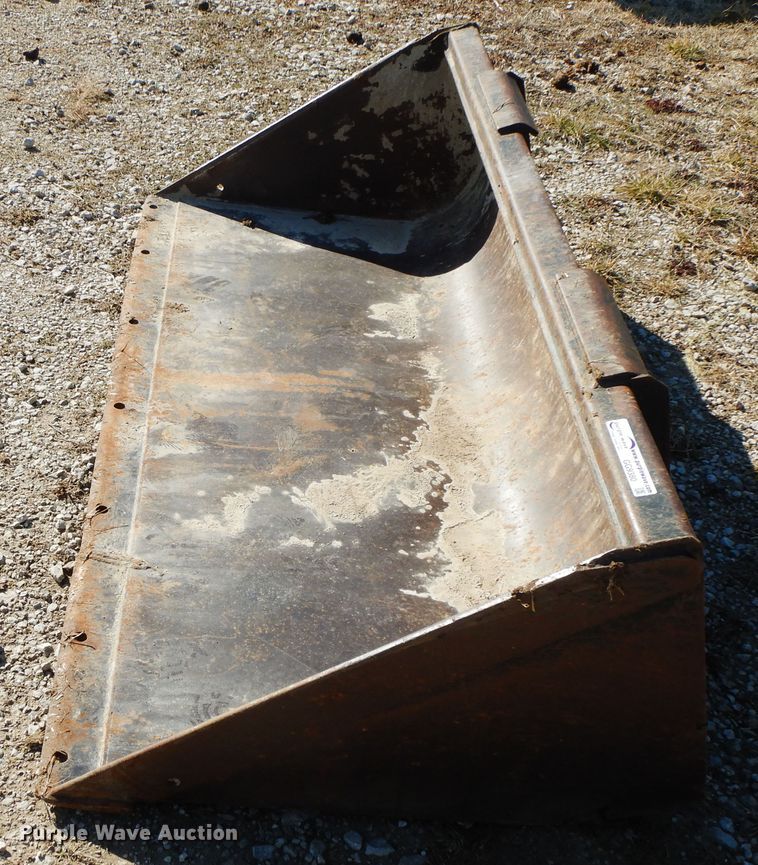 image for item GG9380 72"W skid steer bucket