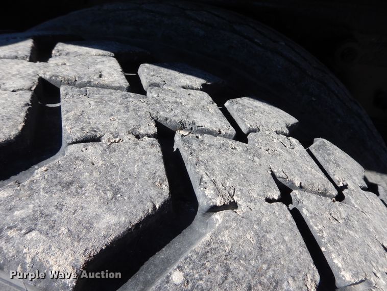 image for item GG9381 2012 Mack GU713  dump truck