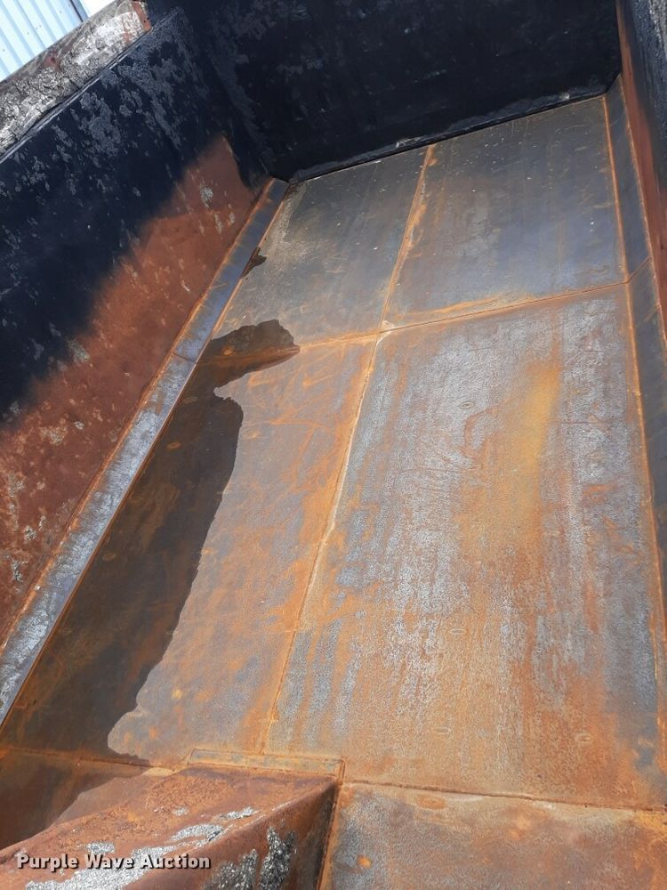 image for item GG9381 2012 Mack GU713  dump truck