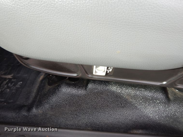 image for item GG9382 2017 Ford F650  winch truck