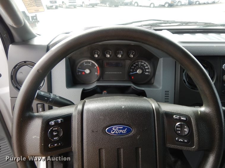 image for item GG9382 2017 Ford F650  winch truck