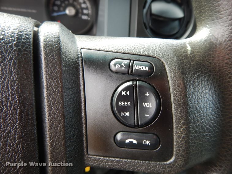 image for item GG9382 2017 Ford F650  winch truck