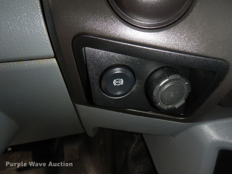 image for item GG9382 2017 Ford F650  winch truck