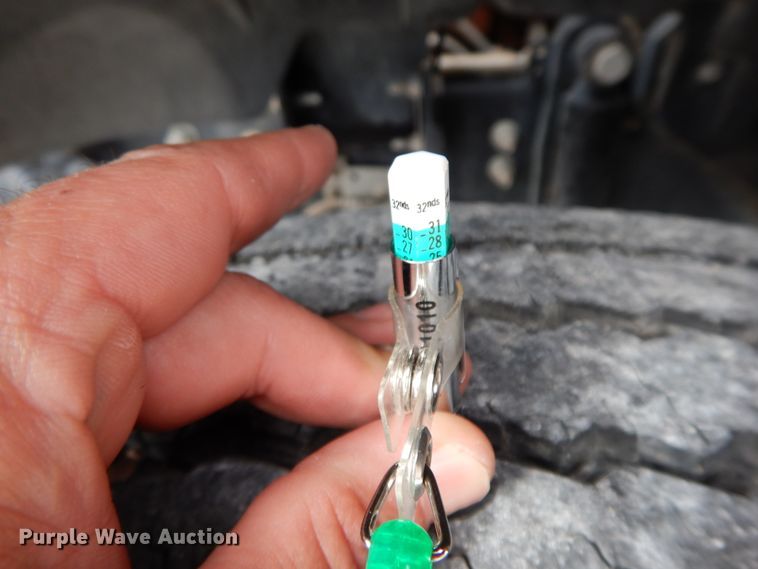 image for item GG9382 2017 Ford F650  winch truck