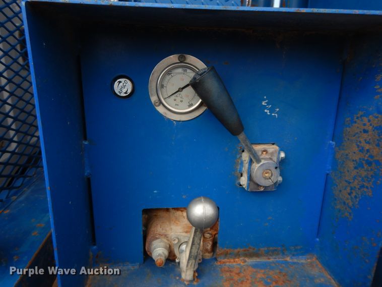 image for item GG9382 2017 Ford F650  winch truck