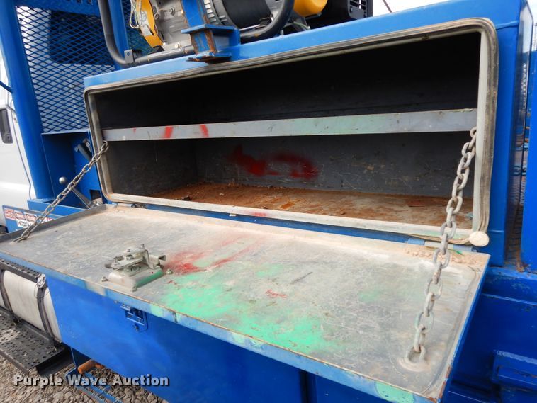 image for item GG9382 2017 Ford F650  winch truck