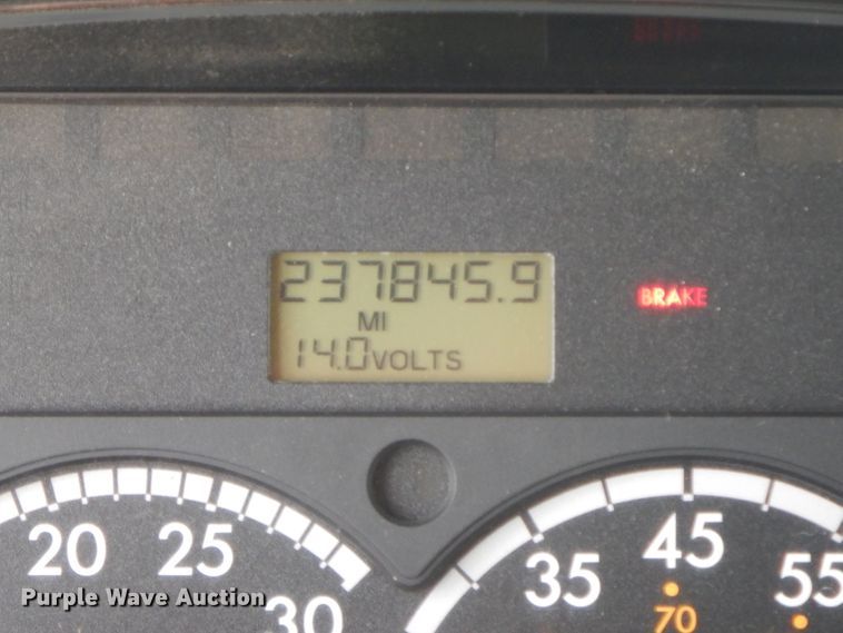 image for item GG9384 2010 Freightliner M2 106  utility / service truck