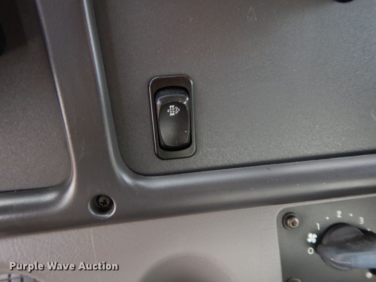 image for item GG9384 2010 Freightliner M2 106  utility / service truck