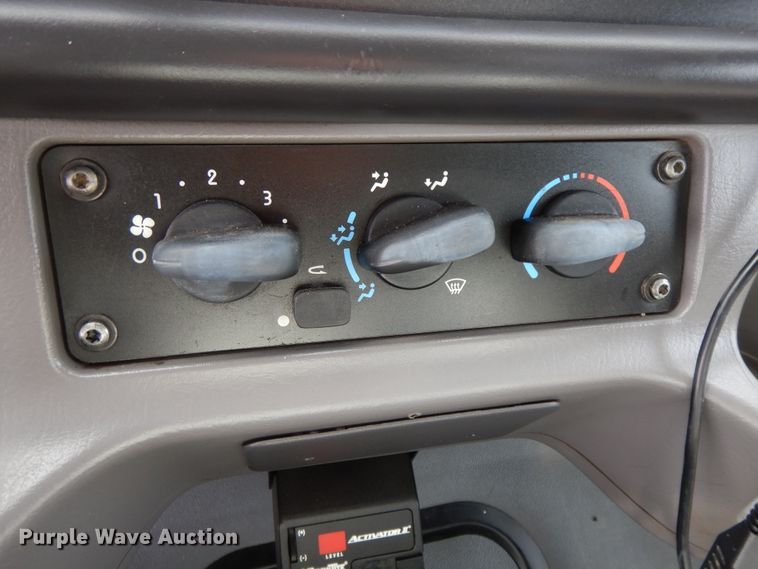 image for item GG9384 2010 Freightliner M2 106  utility / service truck