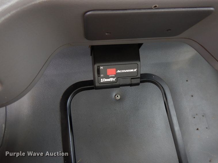 image for item GG9384 2010 Freightliner M2 106  utility / service truck