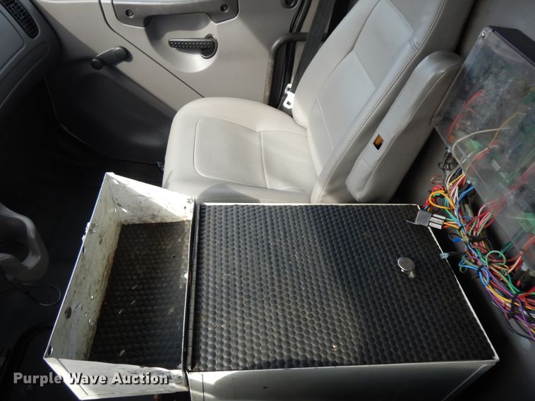 image for item GG9384 2010 Freightliner M2 106  utility / service truck