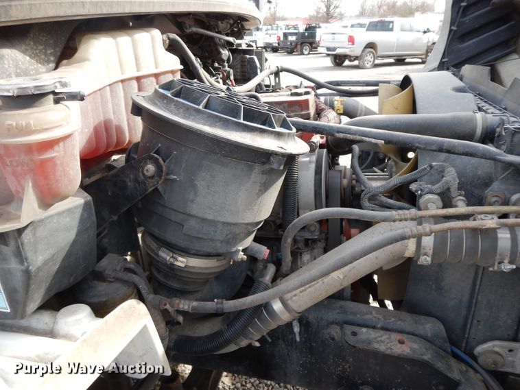 image for item GG9384 2010 Freightliner M2 106  utility / service truck