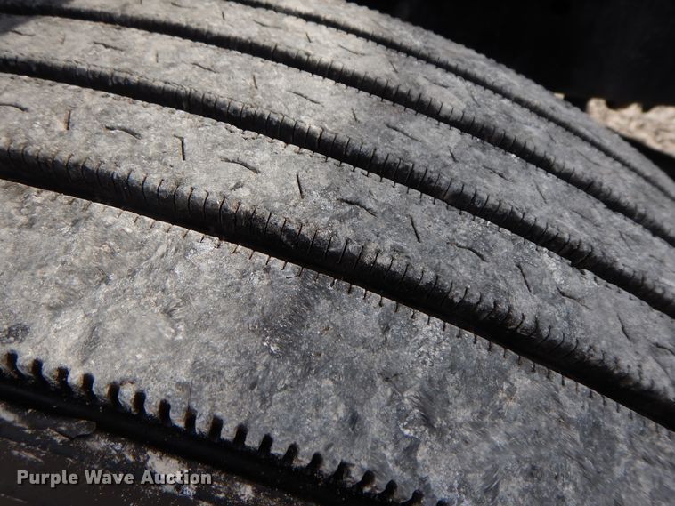 image for item GG9384 2010 Freightliner M2 106  utility / service truck