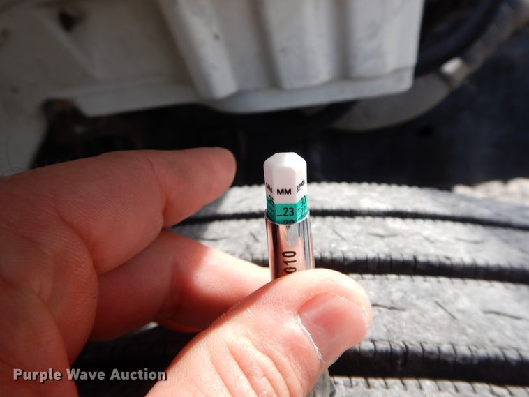 image for item GG9384 2010 Freightliner M2 106  utility / service truck