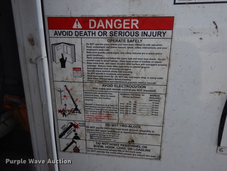 image for item GG9384 2010 Freightliner M2 106  utility / service truck