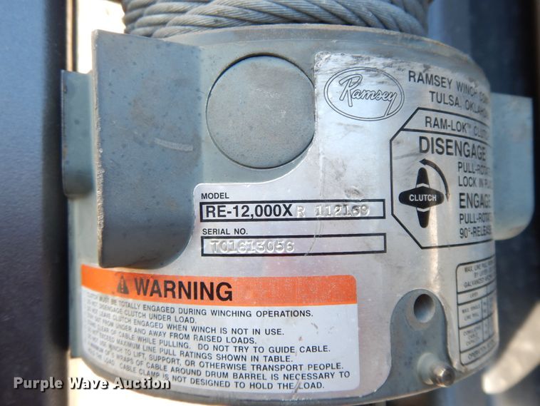 image for item GG9385 2004 Ford F550  bucket truck