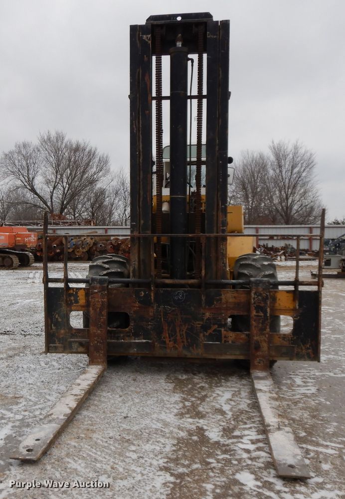 image for item GG9400 Windham  forklift