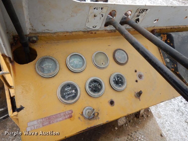 image for item GG9400 Windham  forklift