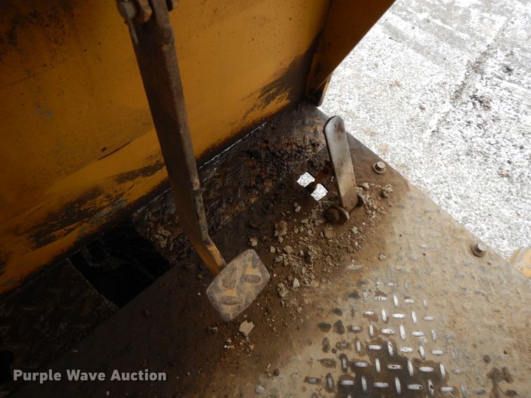 image for item GG9400 Windham  forklift