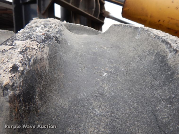 image for item GG9400 Windham  forklift