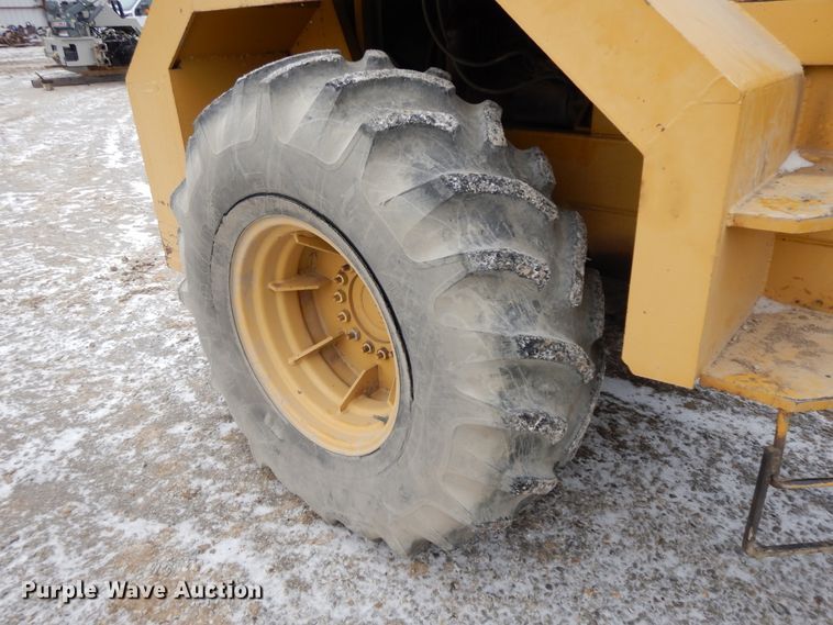 image for item GG9400 Windham  forklift