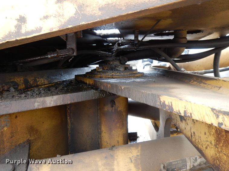 image for item GG9400 Windham  forklift