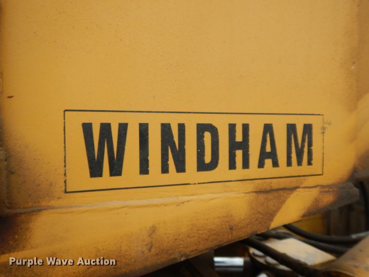 image for item GG9400 Windham  forklift
